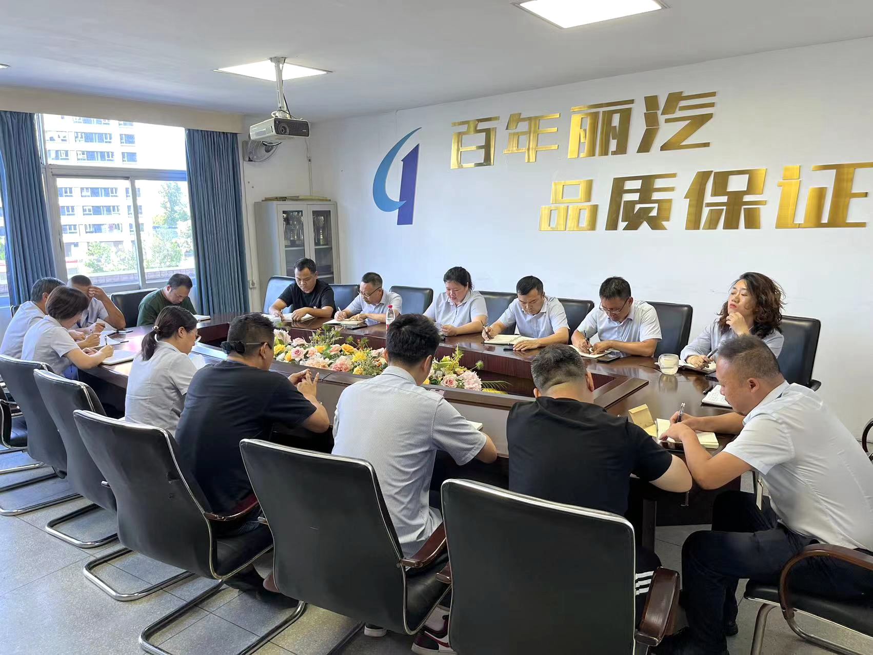 0561bd49ed18fb52ba46467f13505bf.jpg 0561bd49ed18fb52ba46467f13505bf.jpg